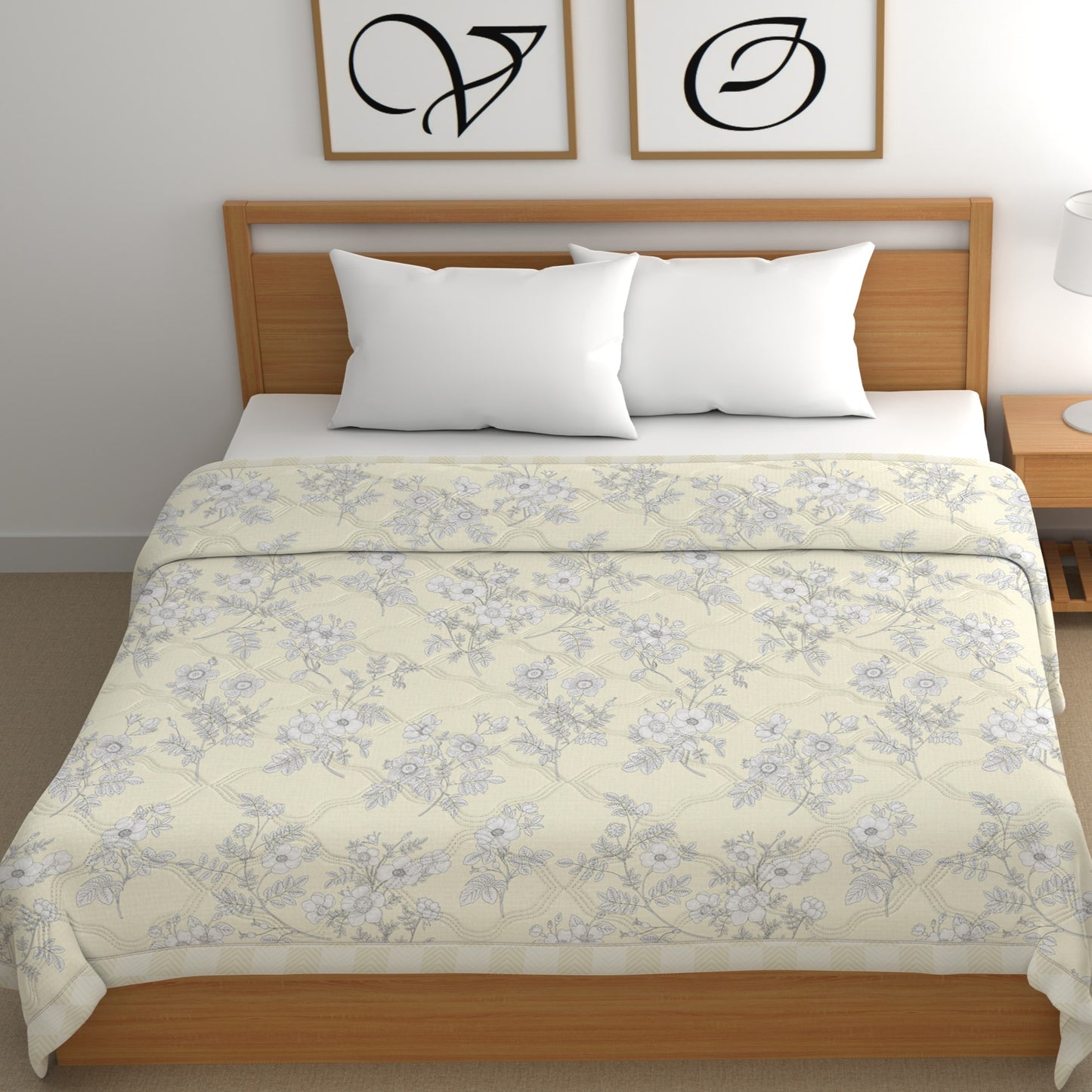 CHHAVI INDIA 210 TC DOUBLE BED COMFORTER
