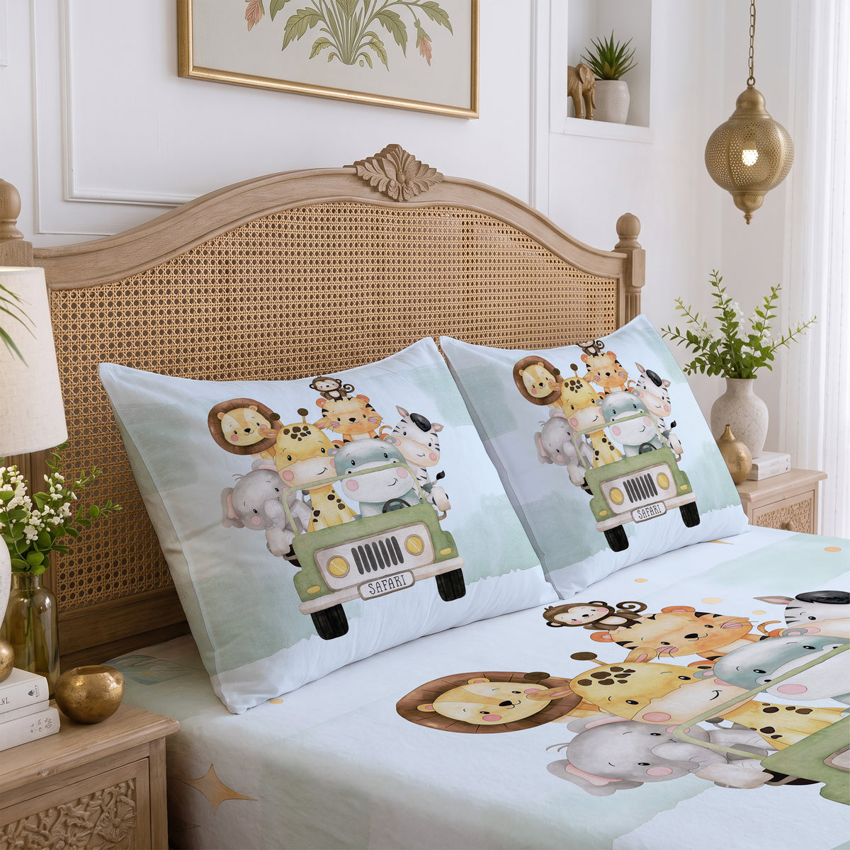 CHHAVI INDIA 210 TC Microfiber Printed King Size Bedsheet With 2 Pillow Covers